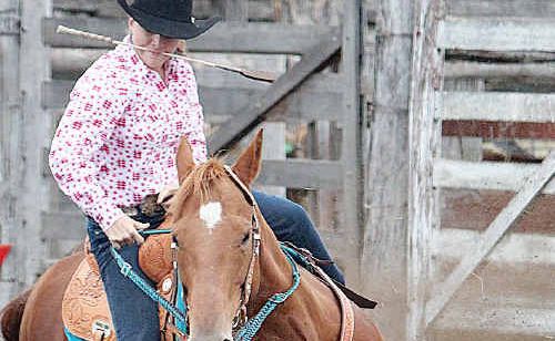 Stacey Kettleton demonstrated how barrel racing can please a crowd. Stacey Kettleton demonstrated how barrel racing can please a crowd.